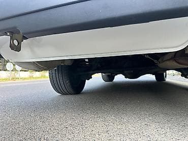 w202 radiator: VAZ 2107, ağ rəng, sedan kuzov Texniki xüsusiyyətlər: - Benzin — 6