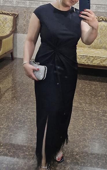 Ziyafət donu. 1 defe toya geyilib ceni.hezi ehmedli metro cixiwlari