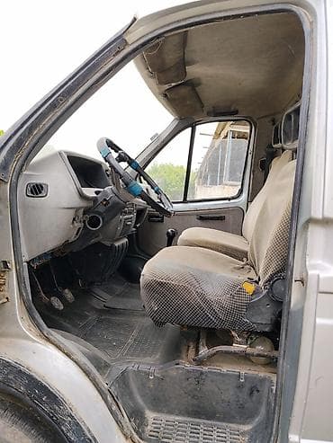bmw e39 disk teker: Yük daşıma üçün bortlu kiçik yük maşını - Korpus: ikiqapılı kabin — 4
