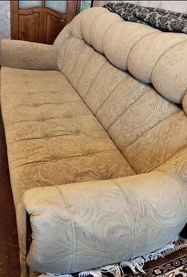 Klassik üslubda yumşaq mebel dəsti,ela veziyetdedi,divan