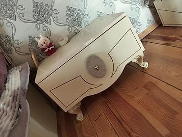 bazali yataq: Bu yataq dəsti yataq otağınız üçün rahat və zərif bir seçimdir. Dəstə — 8