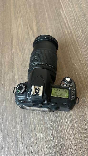 philips xenium e570: Nikon D80 DSLR fotoaparat + zoom obyektiv - Korpus: Nikon D80 (üst — 2