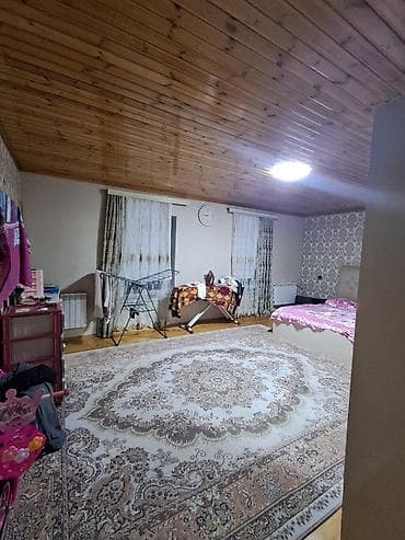 Şəxsi evimdir 2 mərtəbədir 10 sot həyətdir paket kupçadır 4 otaq 1 ci