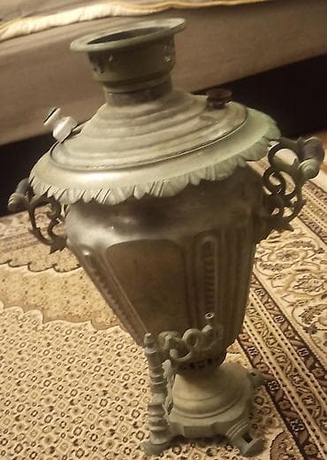 sınavar: Zərif naxışlı bədənə və iki yığcam qulpa malik Tula istehsalı samovar — 1