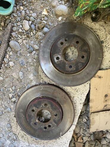 Qabağ barabanlar 2 ədəd işlənib ama yonulmayıb 5 bolt mercedes çeşka