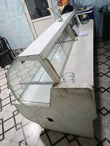 Soyuduculu vitrin – mağaza/kafe üçün - Tip: Ön şüşəli, üfüqi