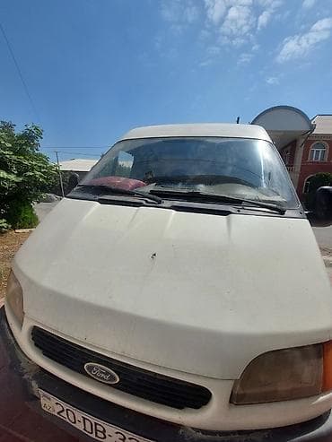 ford mustang: Ford Transit: 2.5 l | 1998 il 643135 km Van body type — 2