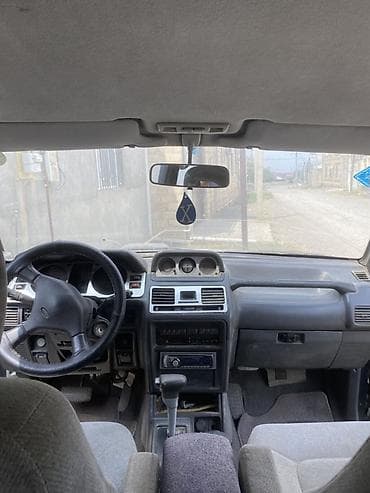 avtobus satilir: Mitsubishi Pajero: 2.8 l | Ofrouder/SUV — 9