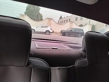 mercedes e280: Mercedes-Benz C-Class: 1.8 l | 1997 il Sedan — 6