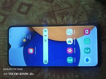 su isidici krant: Samsung Galaxy A3, 64 GB, rəng - Göy, İki sim kartlı — 5