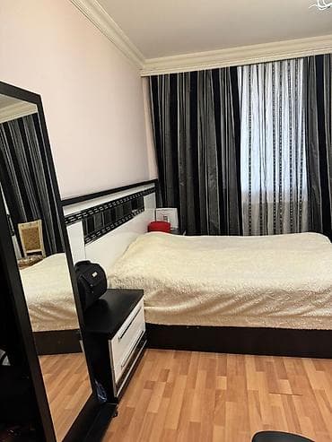 acar dəsti: Şexsi evimizidi. Kupcasi var. 3 otaqli radnoy evdir. Ev hasir — 8