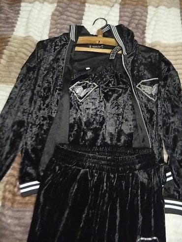 Qadınlar üçün 3 parçalı məxməri dəst - Rəng: qara, parıltılı məxməri