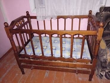 Salon, tibbi mebel: Oğlan və qız üçün, İşlənmiş, Beşik, Matrassız, Yellənmə mexanizmsiz — 1