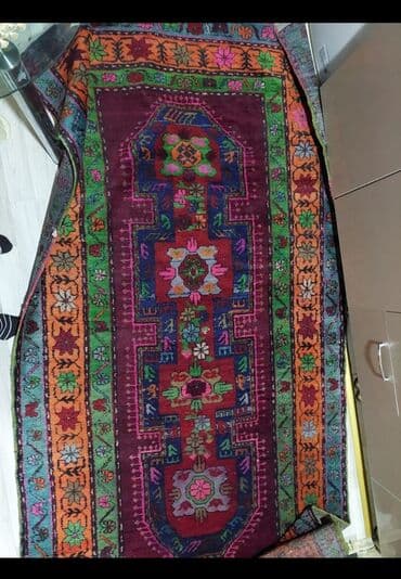 xalça toxuyan: Xalça — 2