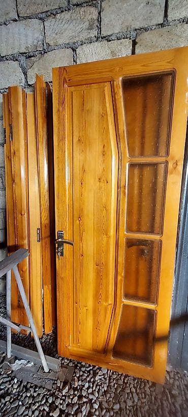 kilimler: Qapılar – müxtəlif model və üslublar - Material və örtük: Taxta — 10