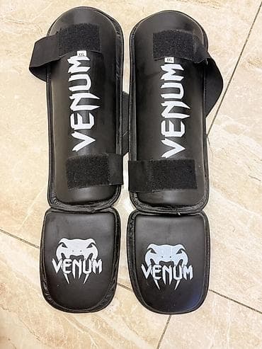 Venum tibia‑ayaq üstü qoruyucu (shin guard) dəsti - Brend: Venum -