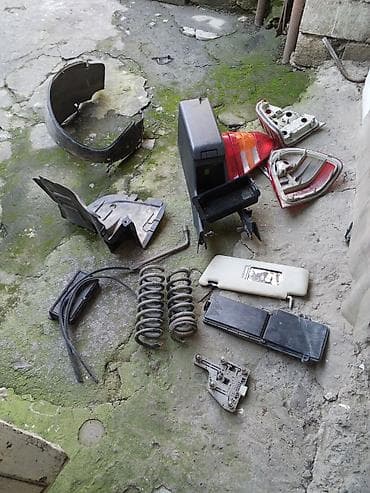 Avtomobil üçün ehtiyat hissələri dəsti hamsı bir yerdə endirim