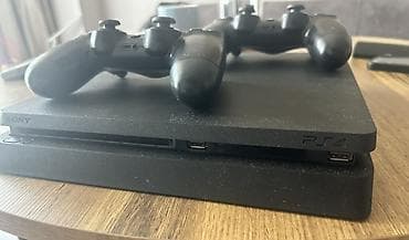 hdm: Sony PlayStation 4 Slim oyun konsolu + 2 ədəd DualShock 4 pultu — 2