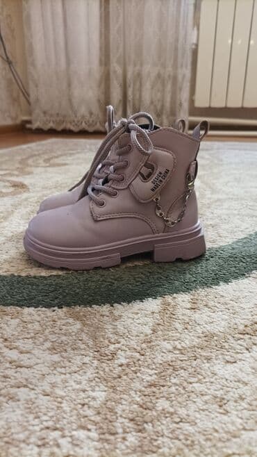 uşaq kuklası: Uşaq botinkasi.27 razmeri — 1