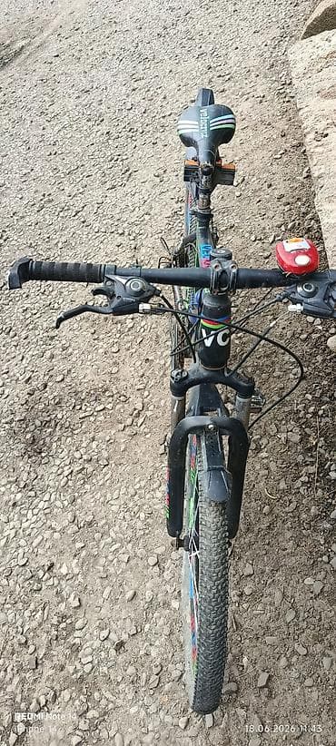 Velocruz dağ velosipedi - Çərçivə: polad/alüminium tipli, qara