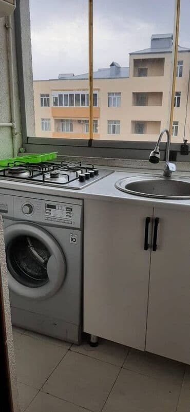 qarayev obyekt: Qaraev metrosuna yaxin 18 mertebeli binanın 16-ci mərtəbəsində — 7