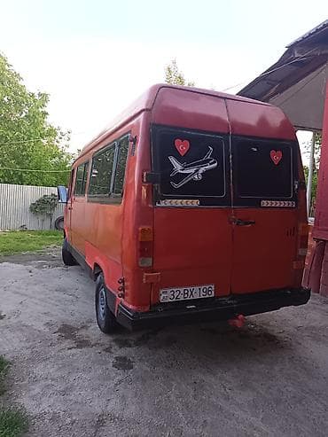 bmw x5 e53: Mercedes-Benz T1: 2.3 l | 1994 il Mikroavtobus — 6