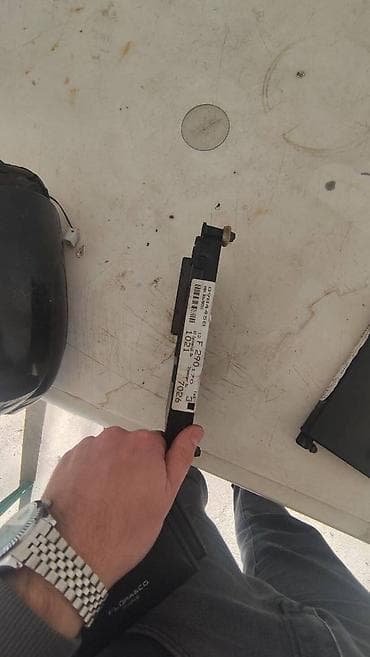 190 arxa stop: W211 yan guzgunun idarən pnopkasi və bloklari (sadə guzgu ucun) — 3