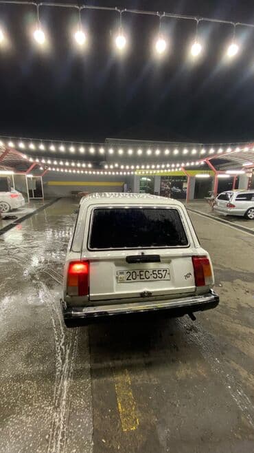 диски титановые ваз 2101 недорого: VAZ 2104 universal, ağ rəng. - Kuzov: 5 qapılı universal gövdə — 7