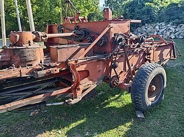 yer şumlayan traktor: Kənd təsərrüfatı üçün pres yığan aparat (saman/ot presi) - Qoşqulu — 1