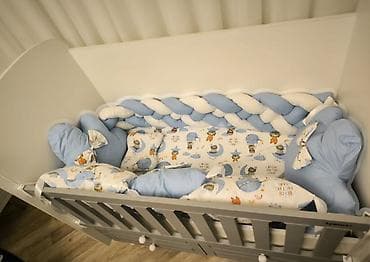 Oğlan və qız üçün, Beşik, Matras ilə, Yellənmə mexanizm ilə