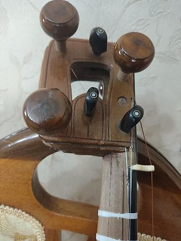 tar sesi: Gözəl və ideal səsə malik açıq, zil səsli, köhnə və tam professional — 8