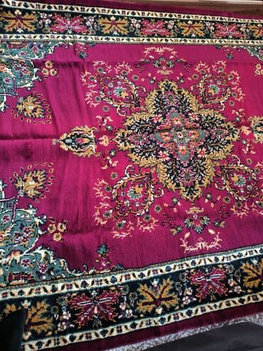 qırmızı xalça: Xalça — 1