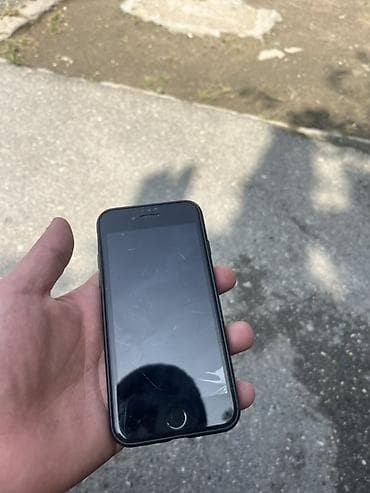 ipad 11 pro m4: IPhone 8, 64 GB, Qara, Barmaq izi — 10