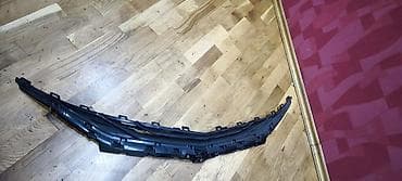 Məhsul: Radiatorun üst obliçovkası (Shevrolet malibu) Təsvir: - Rəng