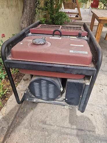 ELEMAX SHT11500 benzin generator - Marka/model: Elemax SHT11500 — 3