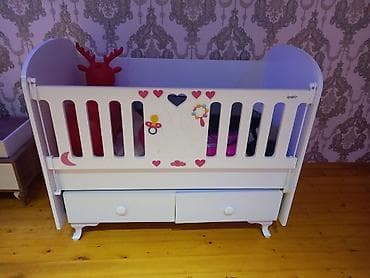 tebii yolka: Təcili! Yataq otağı üçün mebel dəsti Tərkibi: - Beşiyə uyğun — 2