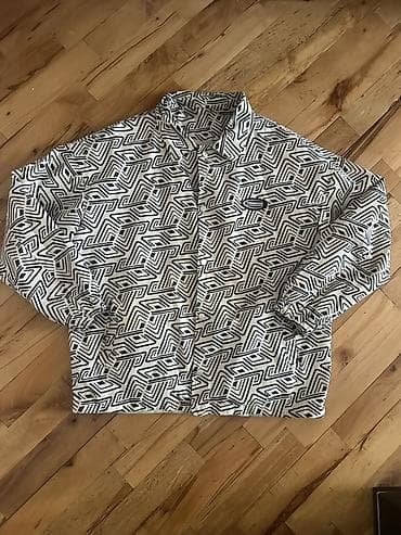 Godekce Xl olcu az geyinilib