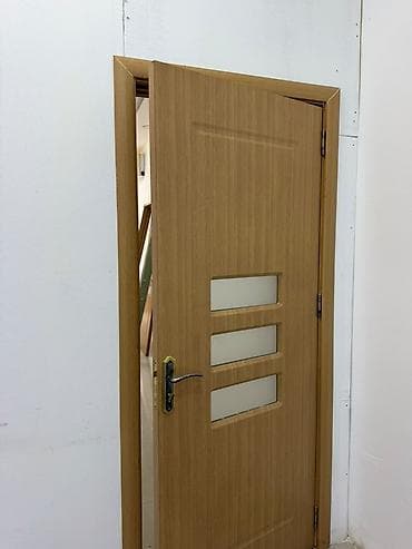 MDF qapı – şüşəli model 3eded 2.6uzun eni 89 - Material: ağac