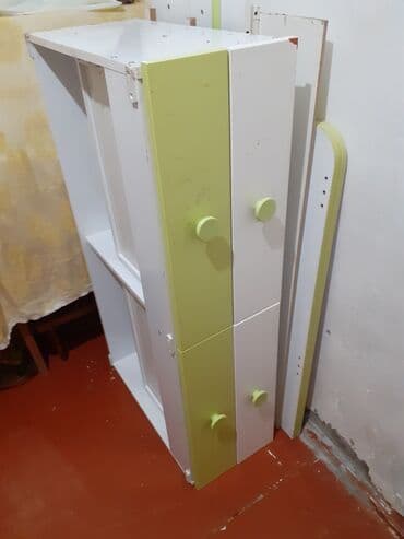 işlənmiş uşaq beşikləri: Oğlan üçün, İşlənmiş, Dördbucaq, Beşik, Dəstsiz, Matrassız, Yellənmə mexanizmsiz — 2