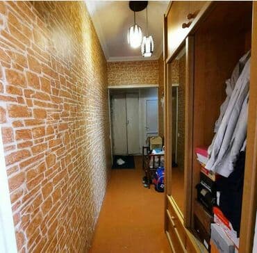 günəşli ev: Suraxanı rayonu yeni Günəşli qəsəbəsində (Massiv AB massivində),köhnə — 4