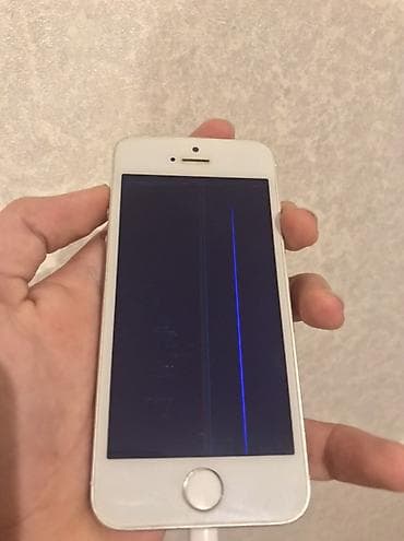 mi stick tv: IPhone 5s, Ağ, Qırıq — 2
