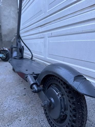 Elektrik nəqliyyatı: İşlənmiş Elektrik samokat 10", 351 - 500 Vt, 36 - 45 km/s, Ünvandan götürmə — 4
