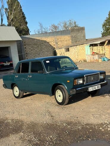 ваза стеклянная прозрачная высокая без узора: VAZ (LADA) 2107: 1.7 l | 1997 il 23568 km Sedan — 6