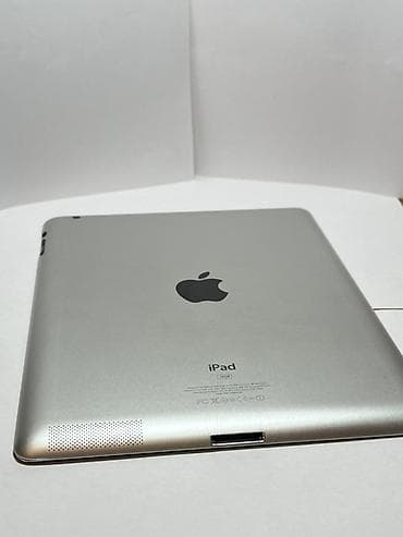 ıpad: IPad, pis vəziyyətdə, işləmir. Ehtiyat hissələri üçün satılır — 2