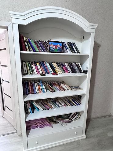 mebel kitab refleri: Kitab rəfi - Material: ağ rəngli MDF/taxta konstruksiya - Dizayn — 1