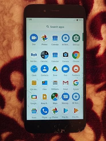 samsung on 6: Xiaomi Mi A1, 64 GB, rəng - Qara, 
 Qırıq — 6