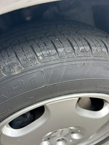 niva kapotu: Mercedes-Benz E-Class (W210) sedan - Ban növü: sedan, 4 qapı - Rəng — 5