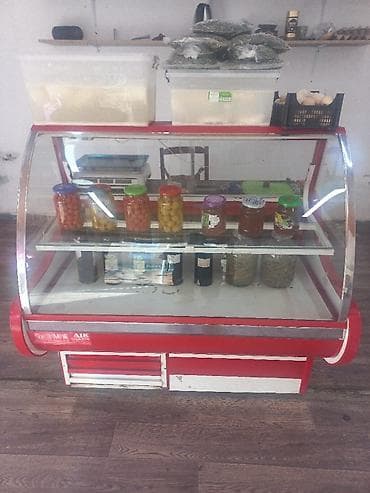 Təcili satılır: vitrinalı soyuducu vitrin - Ölçü: 1.30 m - Rəng