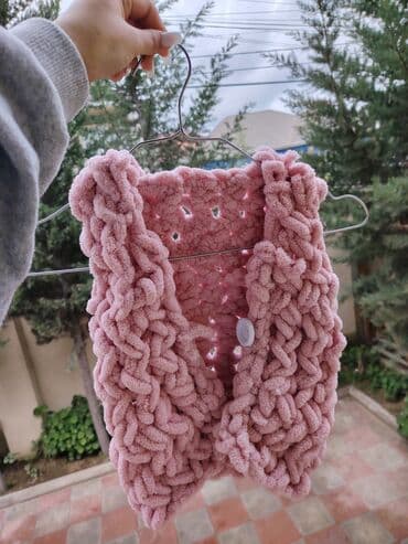 Bodi: Məmnunluqla təqdim olunur: əl işi toxunma uşaq jileti. - Material — 2