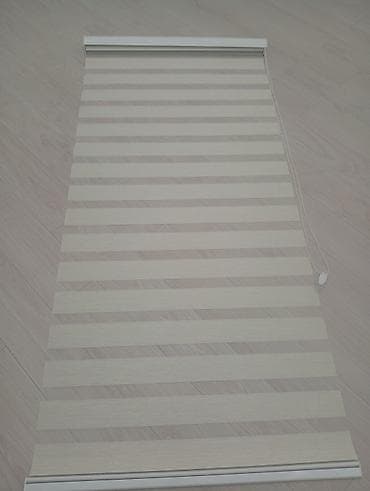 Zebra tipli rulon pərdə - Rəng: açıq bej, zolaqlı (şəffaf və sıx